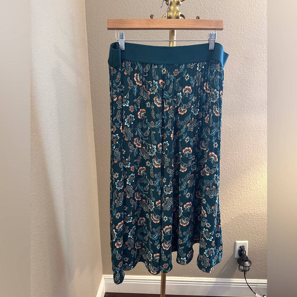 J.Jill Women’s Midi Skirt Wearever Collection Green Paisley Floral Pleated Skirt